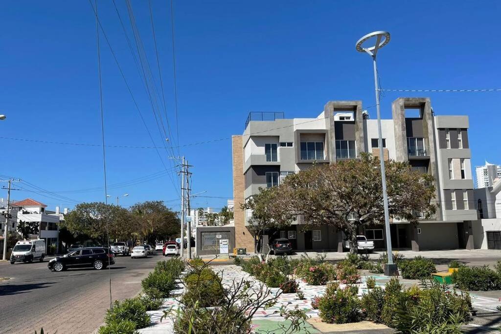 Paseo Lomas, Muy Centrico Y Equipado A 5 Min Playa Lägenhet Mazatlán Exteriör bild